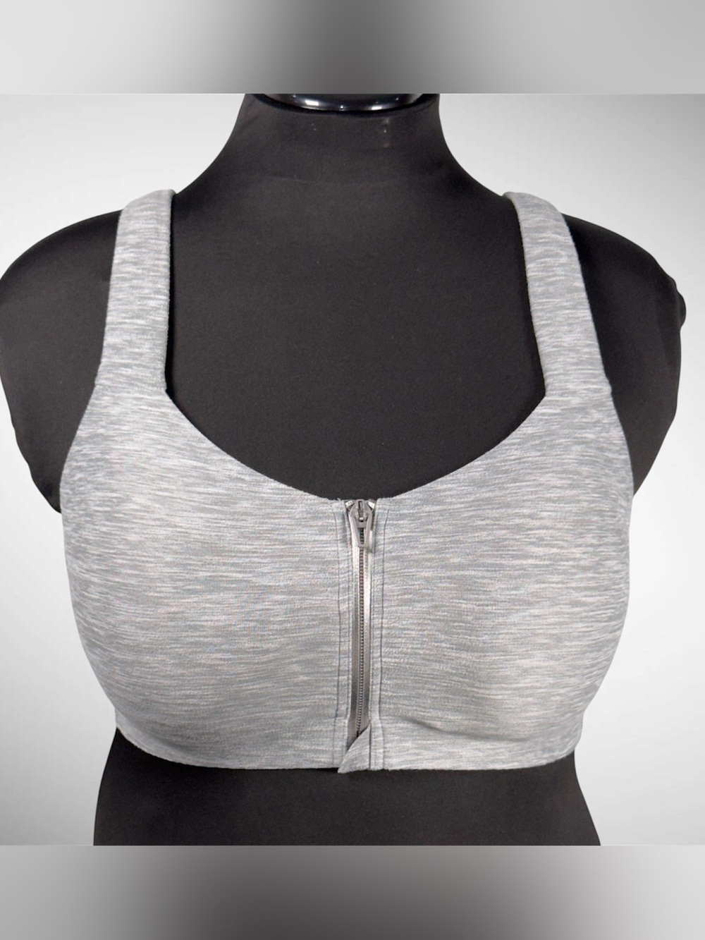 Women’s Knockout Victoria’s Secret Heather Gray Front Close Sports Bra Size 38C